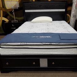 BLACK bed W/ Solid Wood Frame 😎😎😎😎