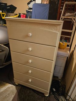 Tall Dresser Excellent Condition