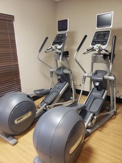 Precor Commercial Elliptical with TV Monitor
