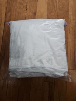Water resistant cover for baby crib