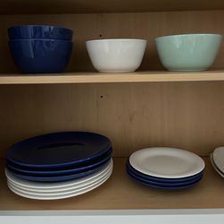 Dinner plates, bowls, side plates