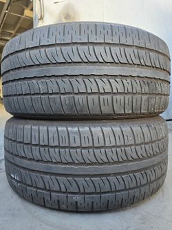 (2) 275 50 20 Pirelli Tires 