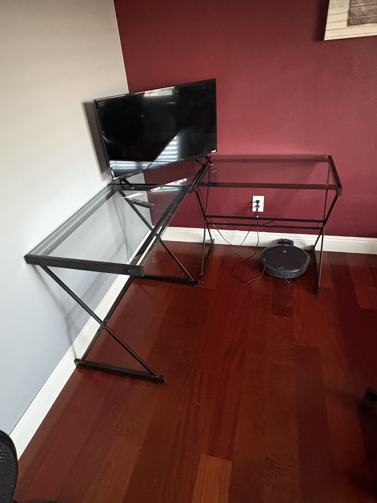 L Shaped Computer Desk And Office Chair