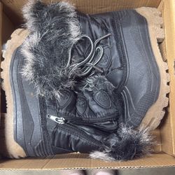 Girl Snow Boots Size 11 