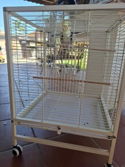 BEAUTIFUL CAGE For any kind of birds like NEW 25 HEIGHT 18 wide