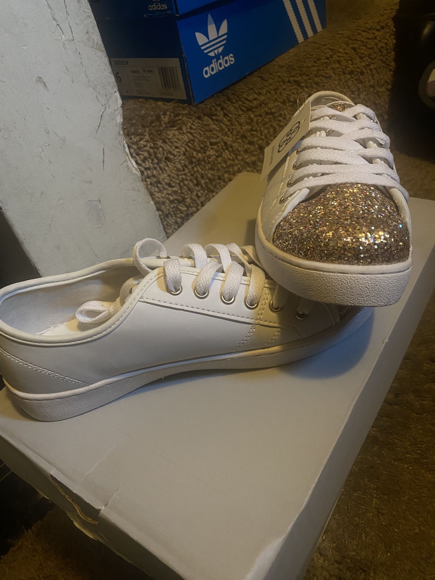 Kids Daisy Fuentes Size 6 Shoes