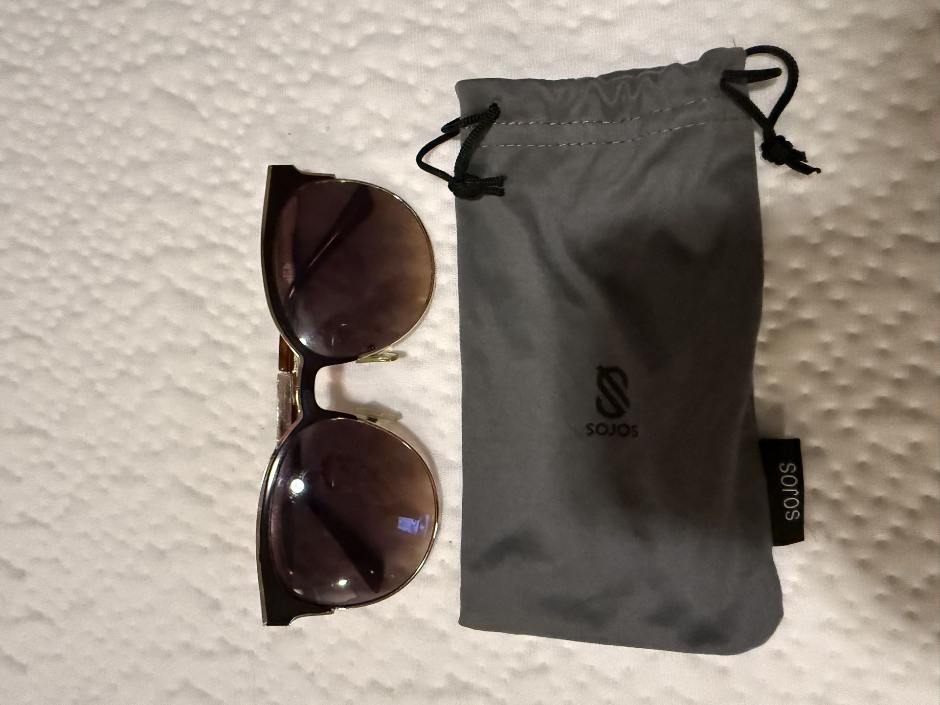 SUNGLASSES