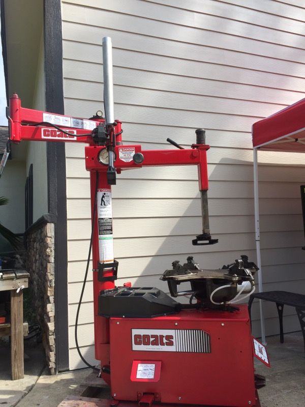 Coats 70X-AH-3 tire changer