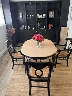 Real Wood Dining set extendable for 8 With Napoleon Chairs