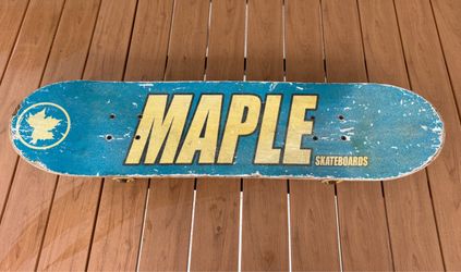 31” Skateboard, 7.5” Wide - Clean and Great Condition. Priced for Fast Sale!