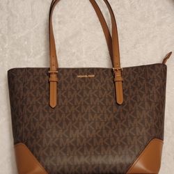 Michael Kors (Large) Used Like New