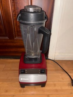 VITAMIX BLENDER