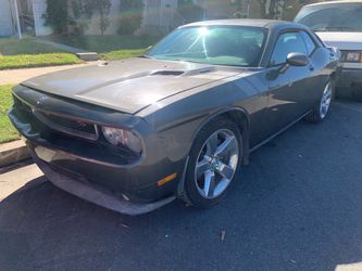 Auto Parts Dodge Challenger