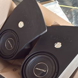 Jeep Wrangler Subwoofers