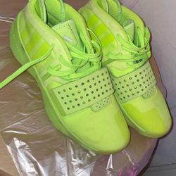 Adidas Dame 8 Extply Men Size 9.5 Lucid Lemon