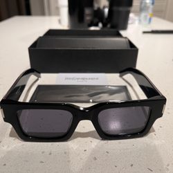 BLACK SUNGLASSES YSL