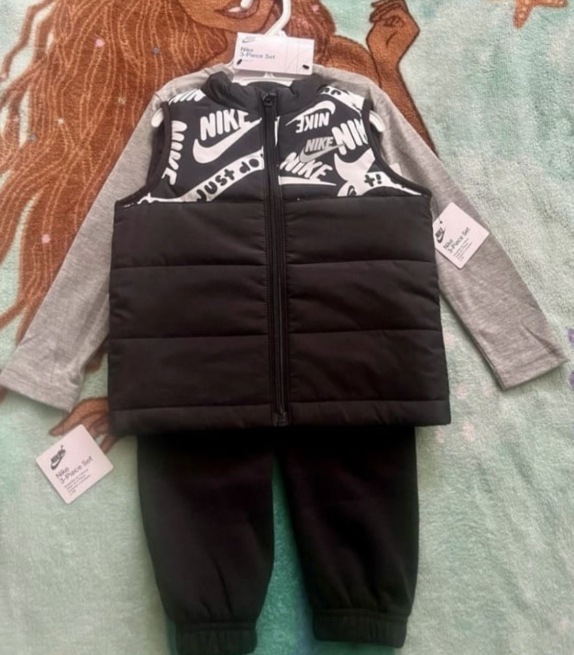 NIKE toddler boy 3 piece set (2T) NWT