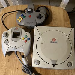 Sega Dreamcast With controller + Original N64 Controller