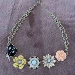 Women’s Necklace 