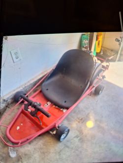 Gokart rojo buen estado prende bien