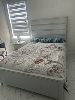 Bed (cama) full con colchón