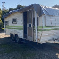 1978 WilDERNESS Travel Trailer