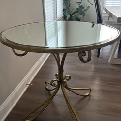 Accent Table