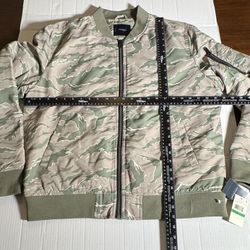 Lucky Brand Tiger Camo Cornelius Bomber Jacket Beige Olive Army Green Size Large