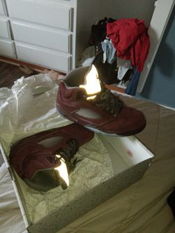 Jordan 5 Burgundy