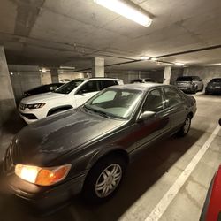 2000 Toyota Camry