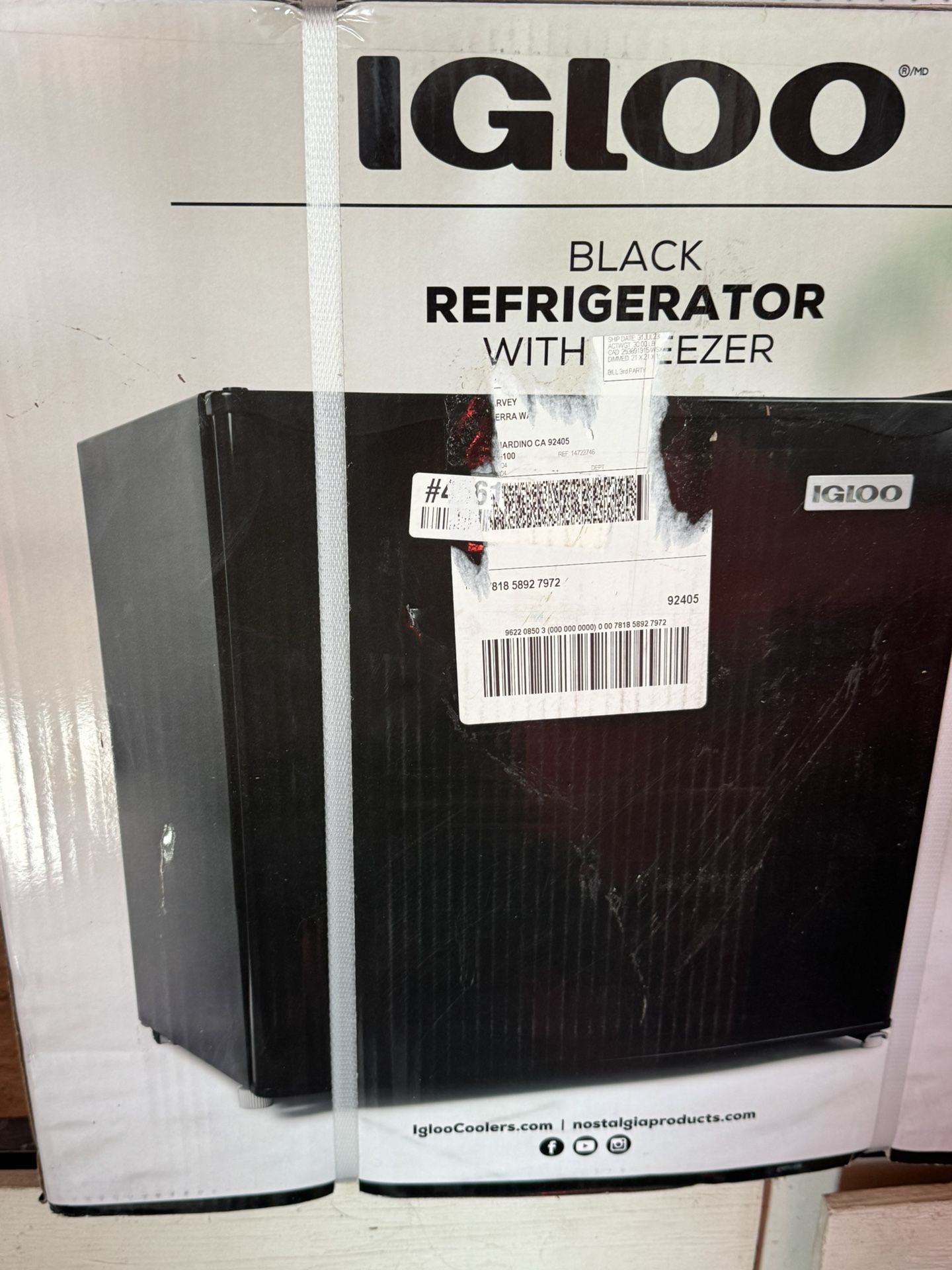 Igloo 1.6-cu ft Mini Fridge with Freezer