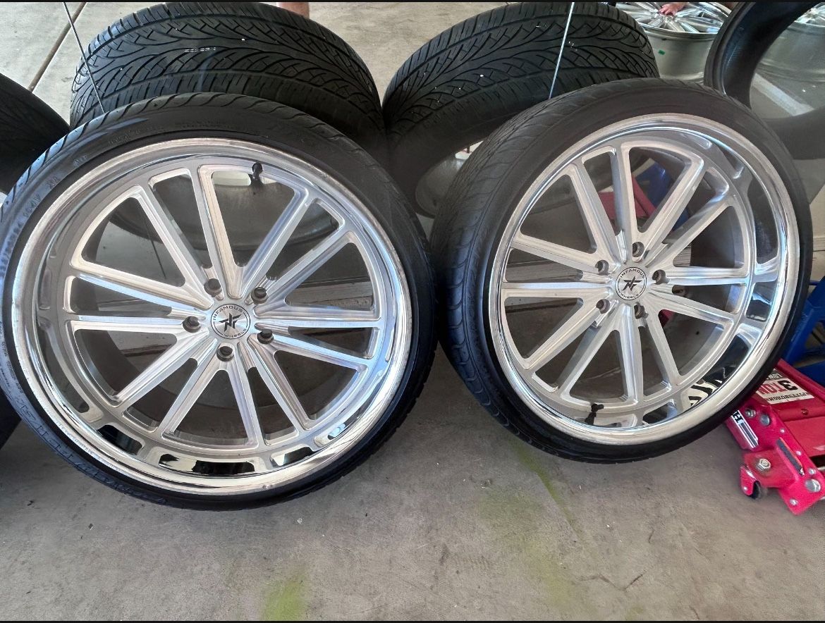 24s Infamous Wheels For Dodge Ram for Sale in Phoenix, AZ - OfferUp