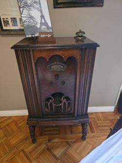 Antique Floor Standing Console Radio Cabinet