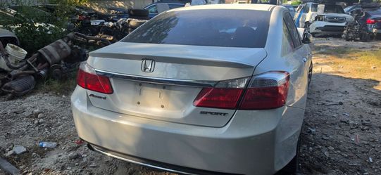 2015 honda accord for parts