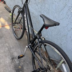 Bike trek 28” aluminum