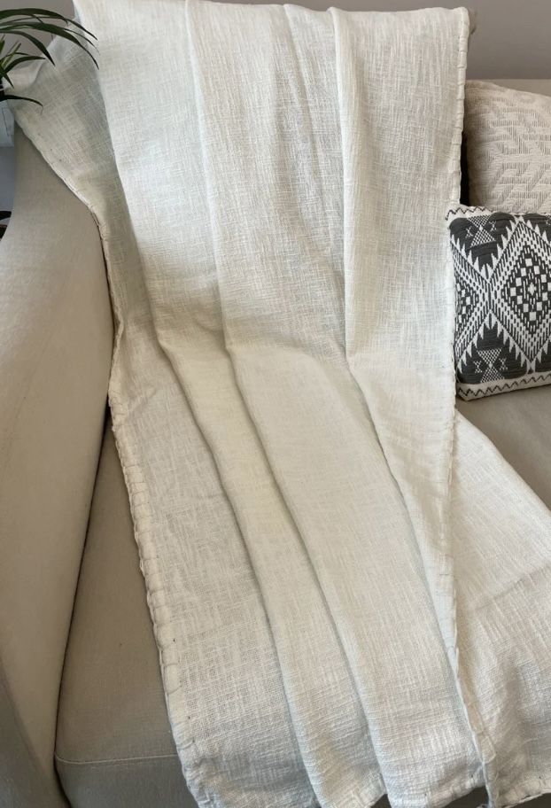 Beaige Throw Excellent Condition Like New Great For Sofa Or Bed