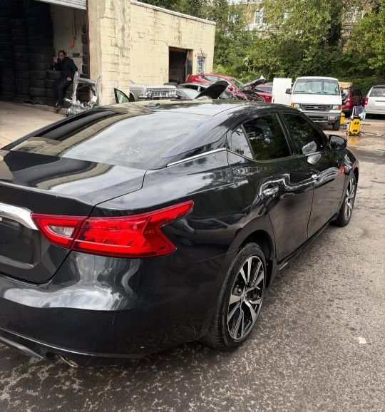 2016 Nissan Maxima