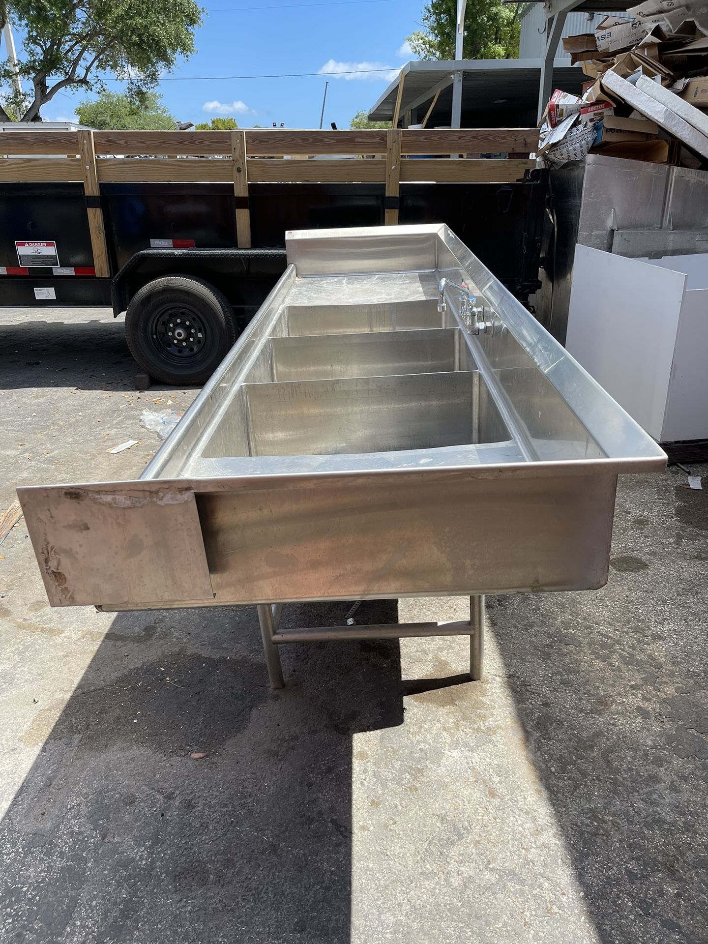 Large Commercial Grade 3 Compartment Sink With 2 Drain Boards