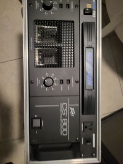 Peavey power mixer  with case