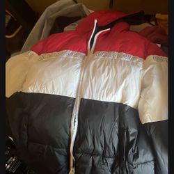 GUESS Men’s Puffy Jacket Brand New