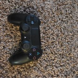PS4 Controller 
