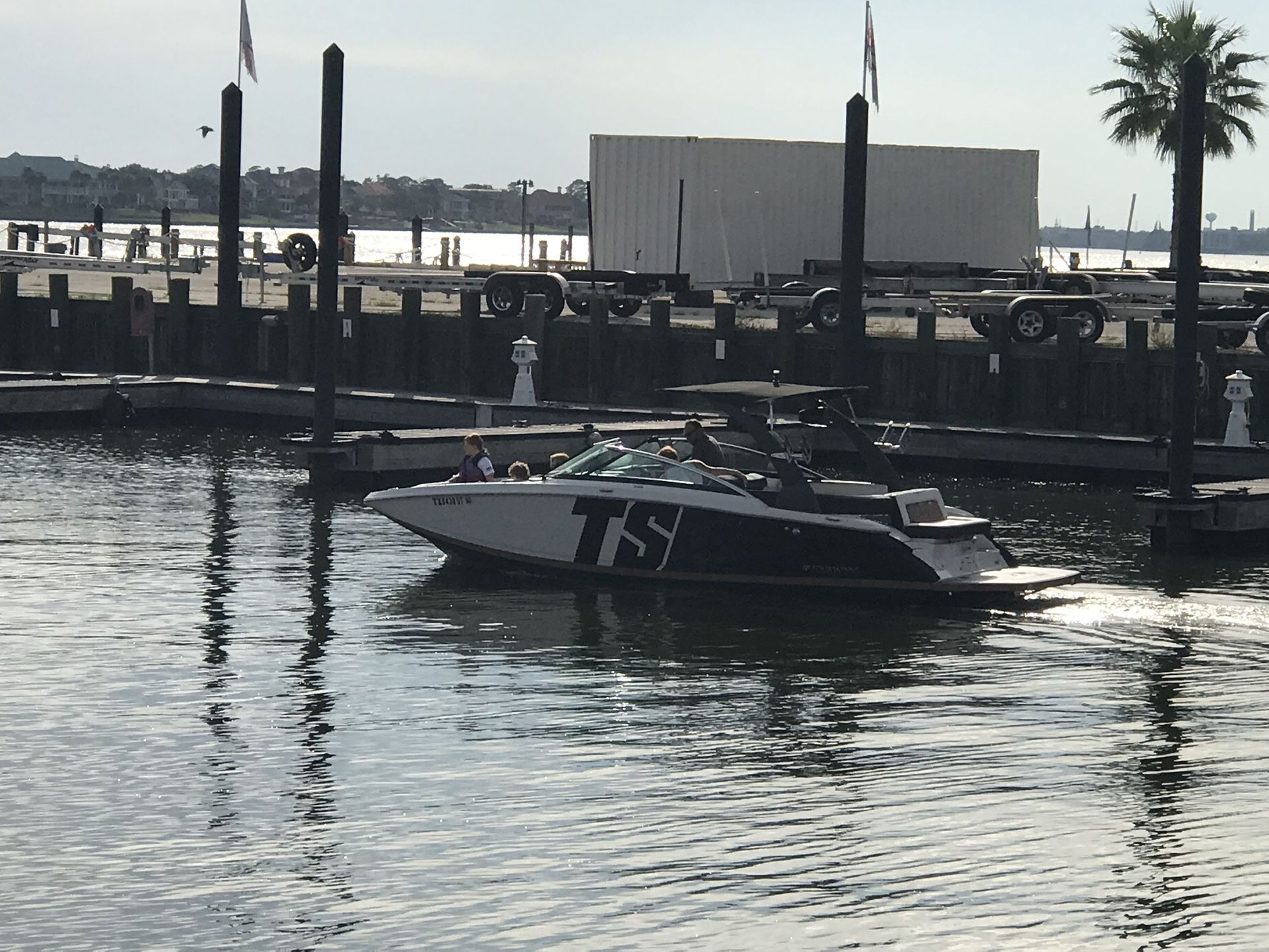 2017 Four Winns TS 242