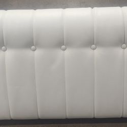 BRAND NEW CONDITION LEATHER BED HEADBOARD OR BENCH BACKREST
