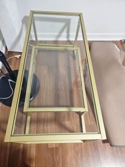 Central  glass table