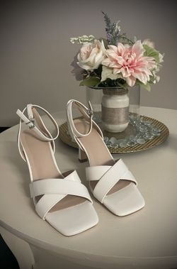 White Heels Size 7.5