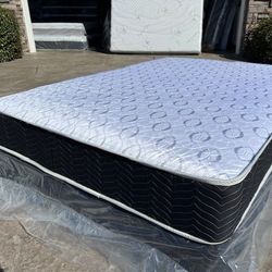 Queen Orthopedic Deluxe Collection Mattress!!