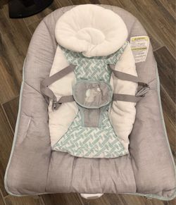Ingenuity Grow with Me Bouncer