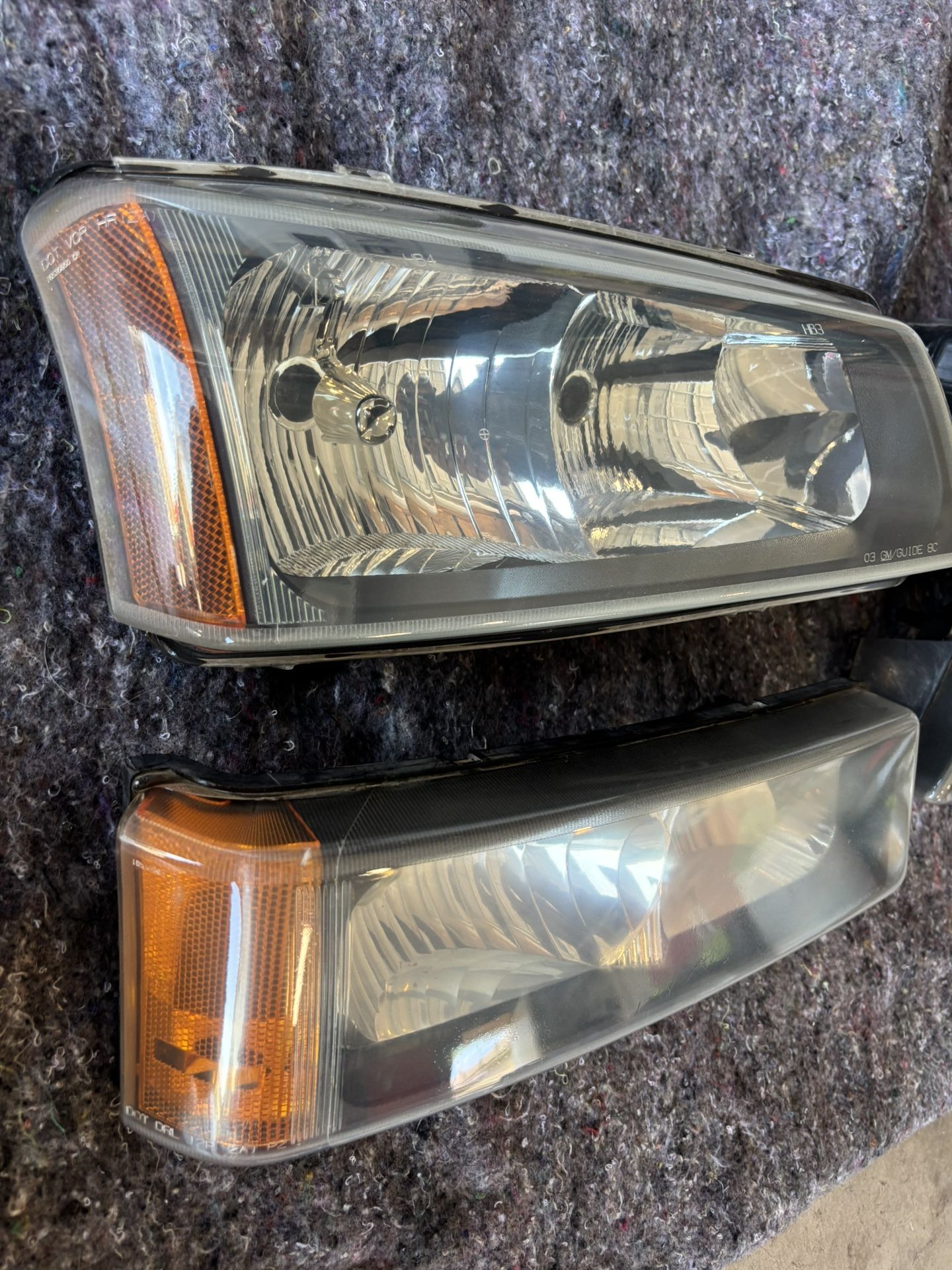 Headlights For 2003 To 2006 Chevy