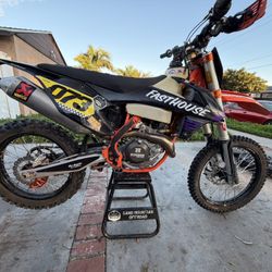 2017 KTM SXF (Factory edition)