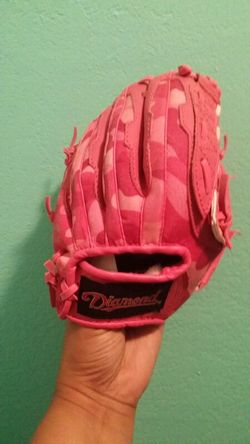 Diamond 9 inch baseball glove. ..brand new!